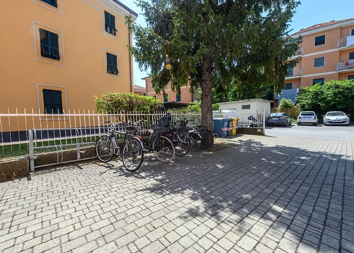 316 - Casa Simo, 15 Minuti A Piedi Dal Mare E Dal Centro Storico Di Sestri 아파트 *